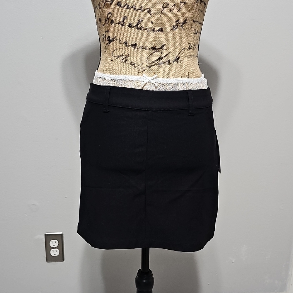 Nwt Lace Trim Waist Stretchy Skirt